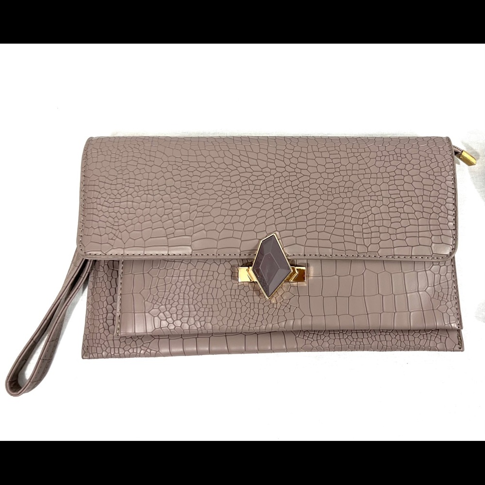 NEW EMBOSSED CROCODILE WRISLET/PURSE